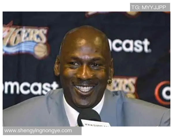 美国美式足球球星涉嫌谋杀案件引发的社会舆论与法律挑战 美国美式足球球星涉嫌谋杀案件引发的社会舆论与法律挑战